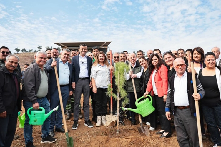 Denizli’de Muhtarlar Günü fidanlarla kutlandı