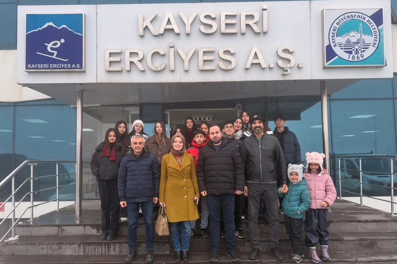 Erciyes'in zirvesinde öğrencilere uluslararası etkinlik