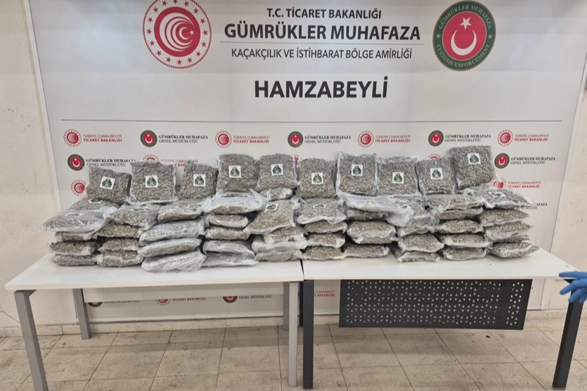 Gümrükler Muhafaza'dan çifte uyuşturucu operasyonu!