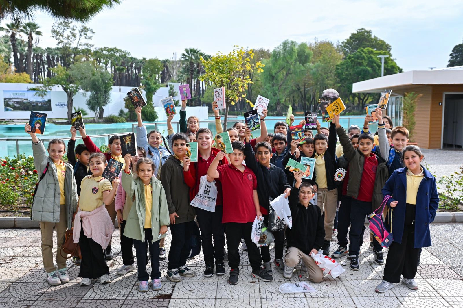 İZKİTAP’a her yaştan ziyaretçi