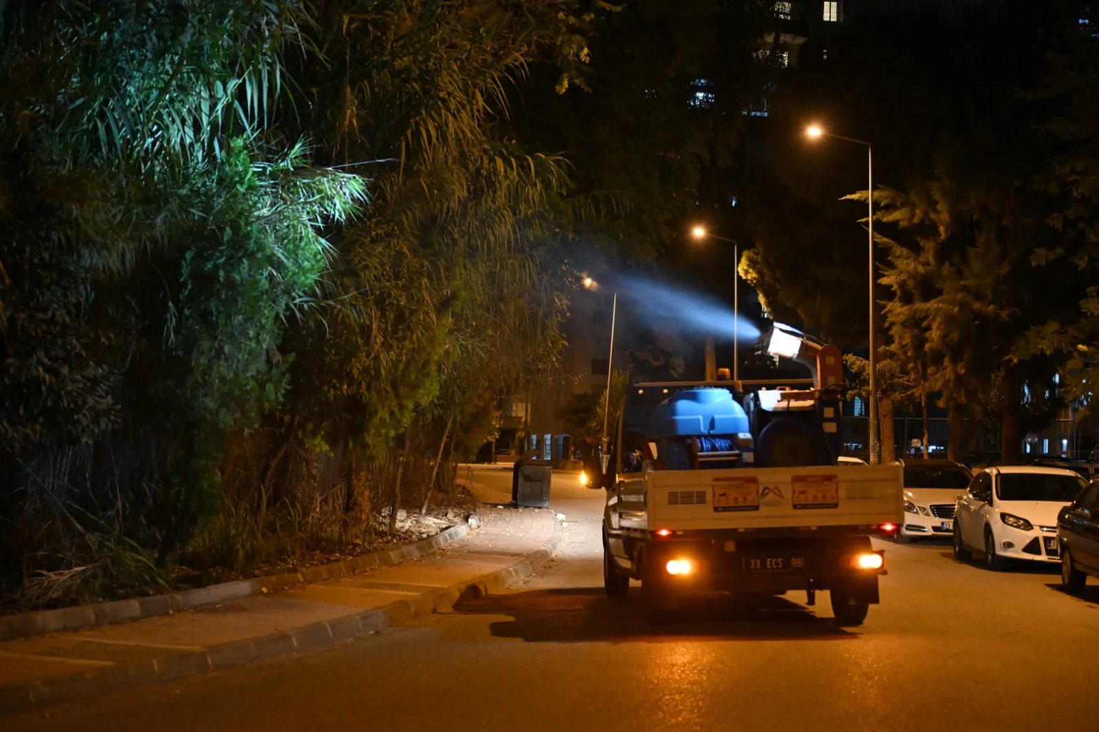 Mersin’de Zararlılara Karşı 13 İlçede Kesintisiz İlaçlama