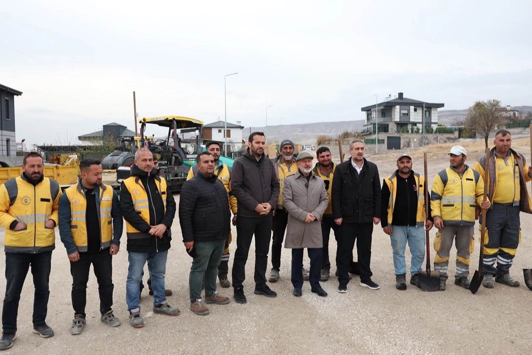 Kayseri Kocasinan'dan tam gaz asfalt mesaisi