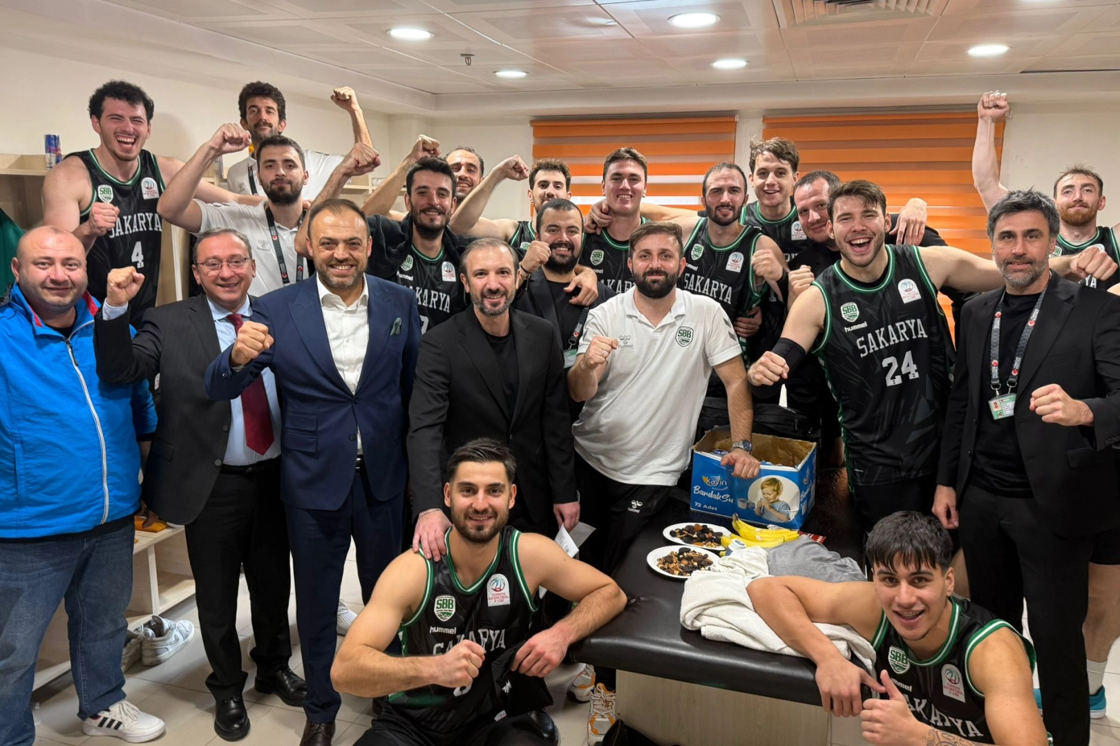 Sakarya Büyükşehir Basketbol Ankara’dan galibiyetle döndü