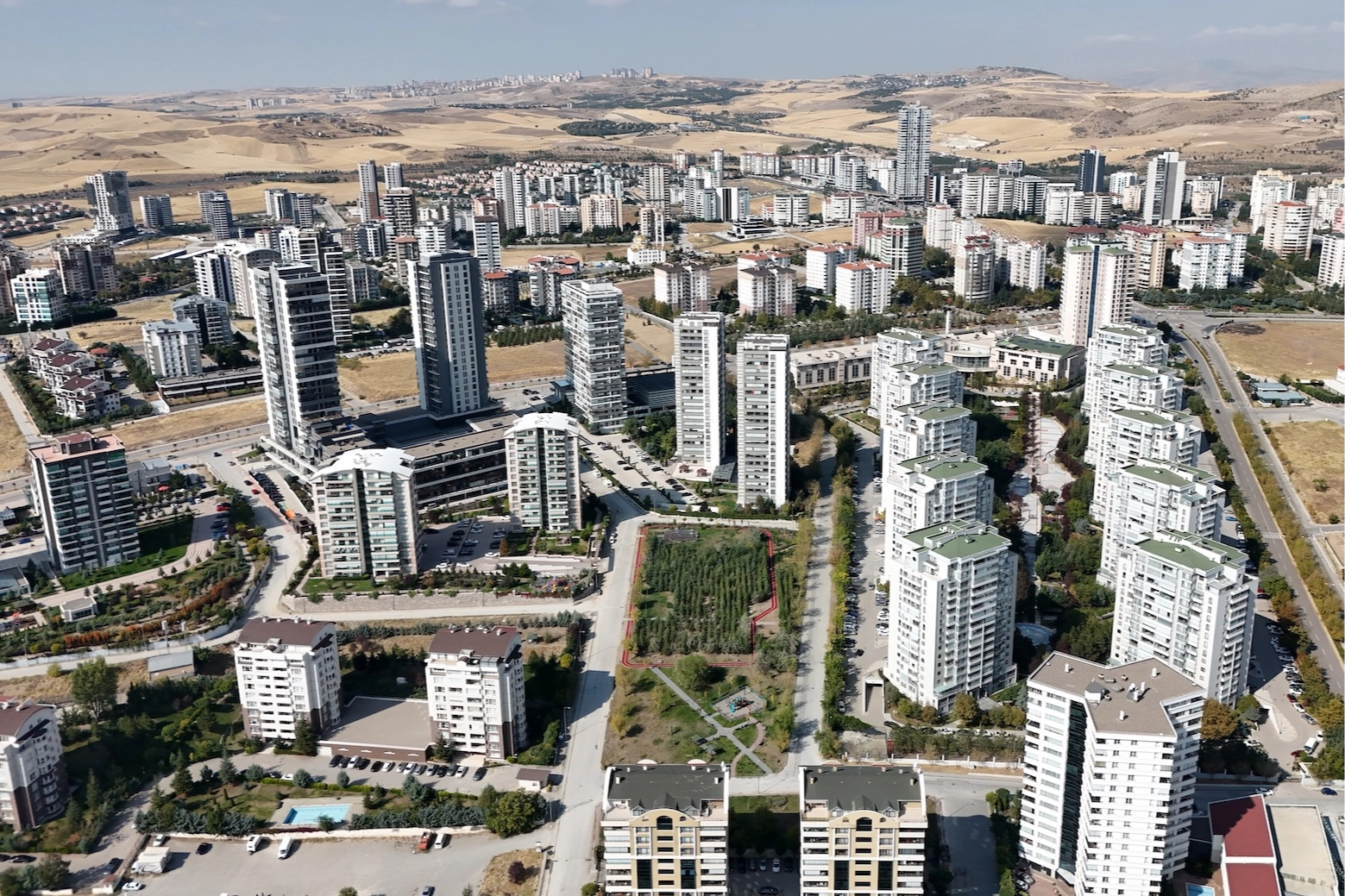 Sosyal konut yerine çıkarılacak iki yönetmelik fiyatları bir ayda dengeleyebilir