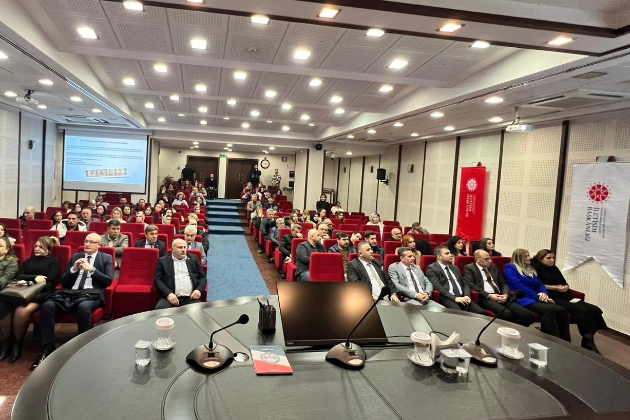 Trabzon'da İletişim'den dezenformasyon ve dijital dolandırıcılıkla mücadele eğitimi